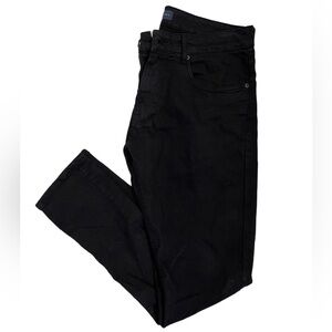 Slim fit Zara jeans blk size 32US men’s
